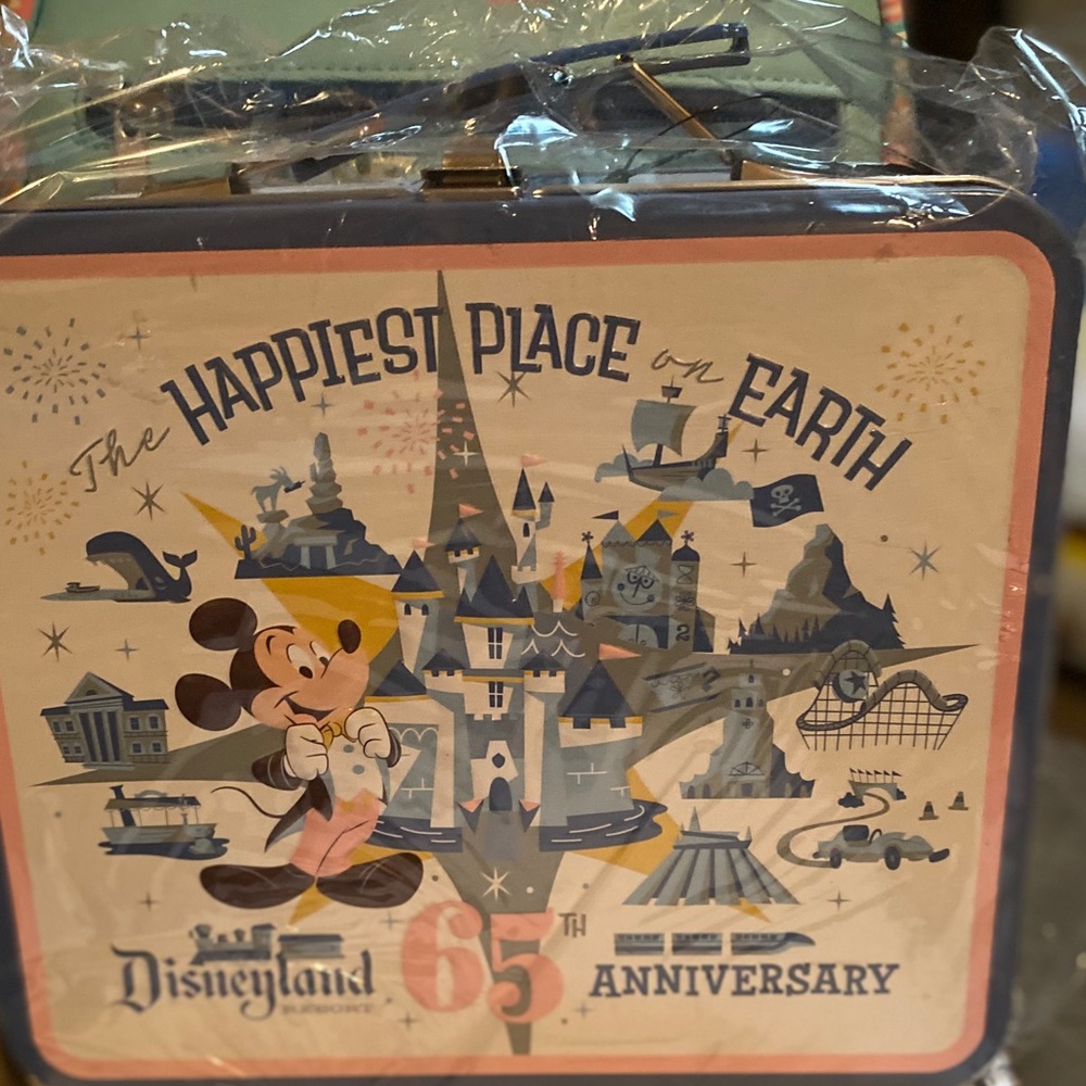 Disneyland 65th anniversary lunchbox